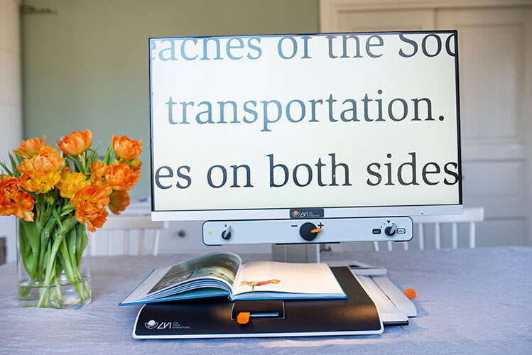 Enlarged text on MagniLink Vision screen.